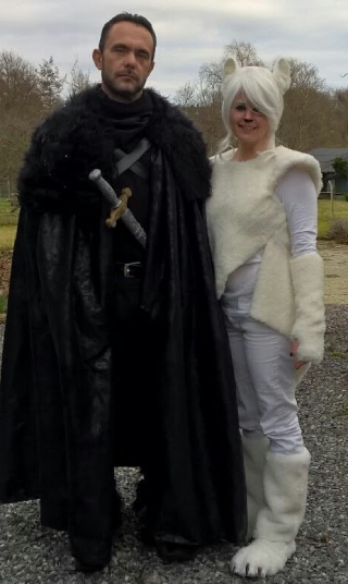 Jon Snow and Ghost couples costumes for Carnaval